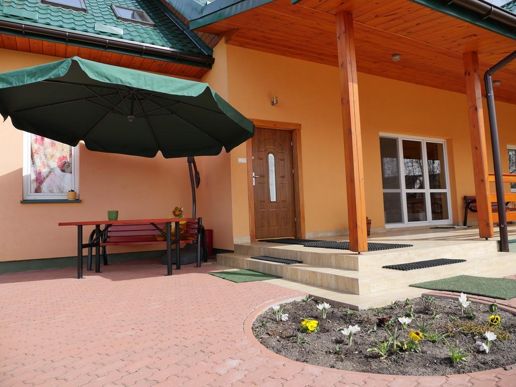 Pl.Outback Apartamento Białowieża Exterior foto